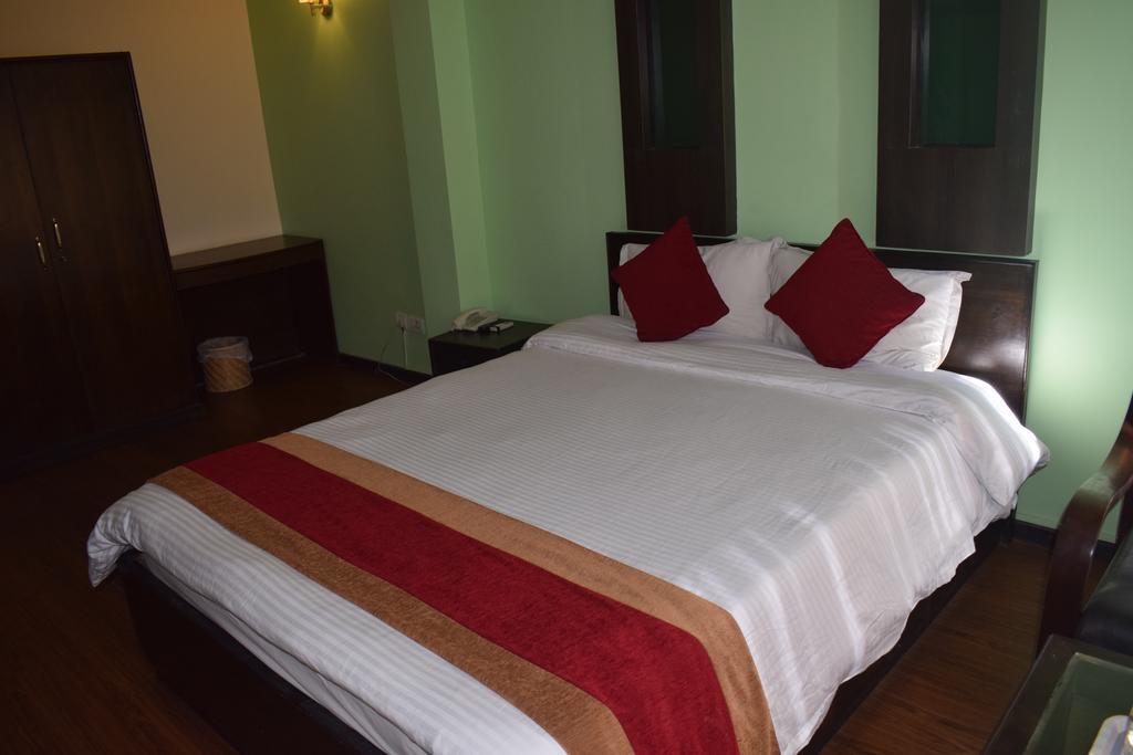 Hotel Family Home Kathmandu Exteriör bild