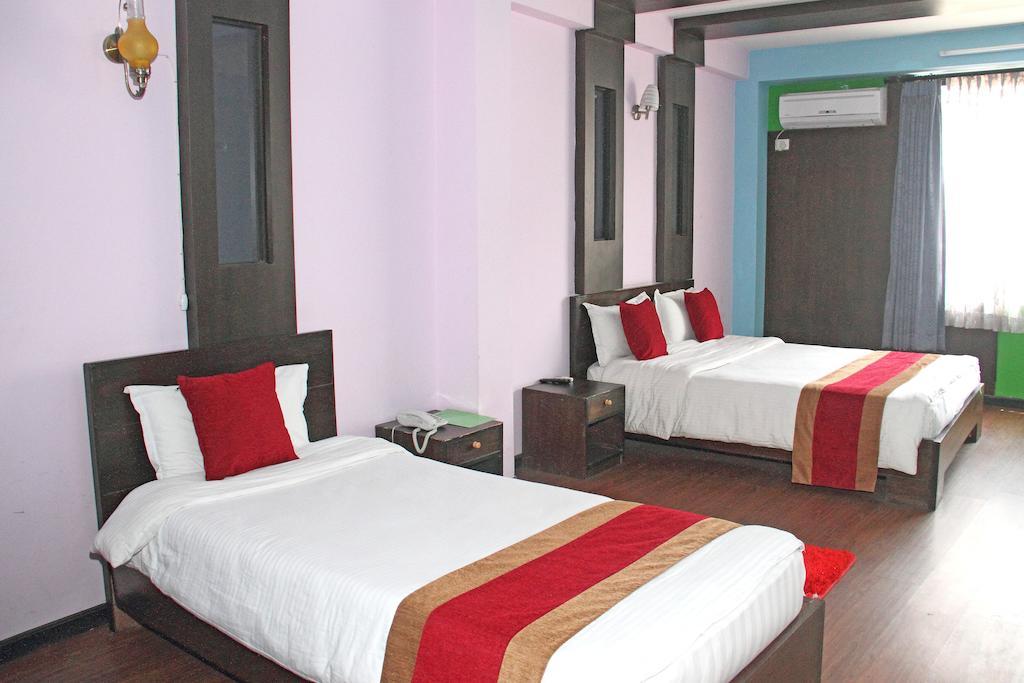 Hotel Family Home Kathmandu Exteriör bild