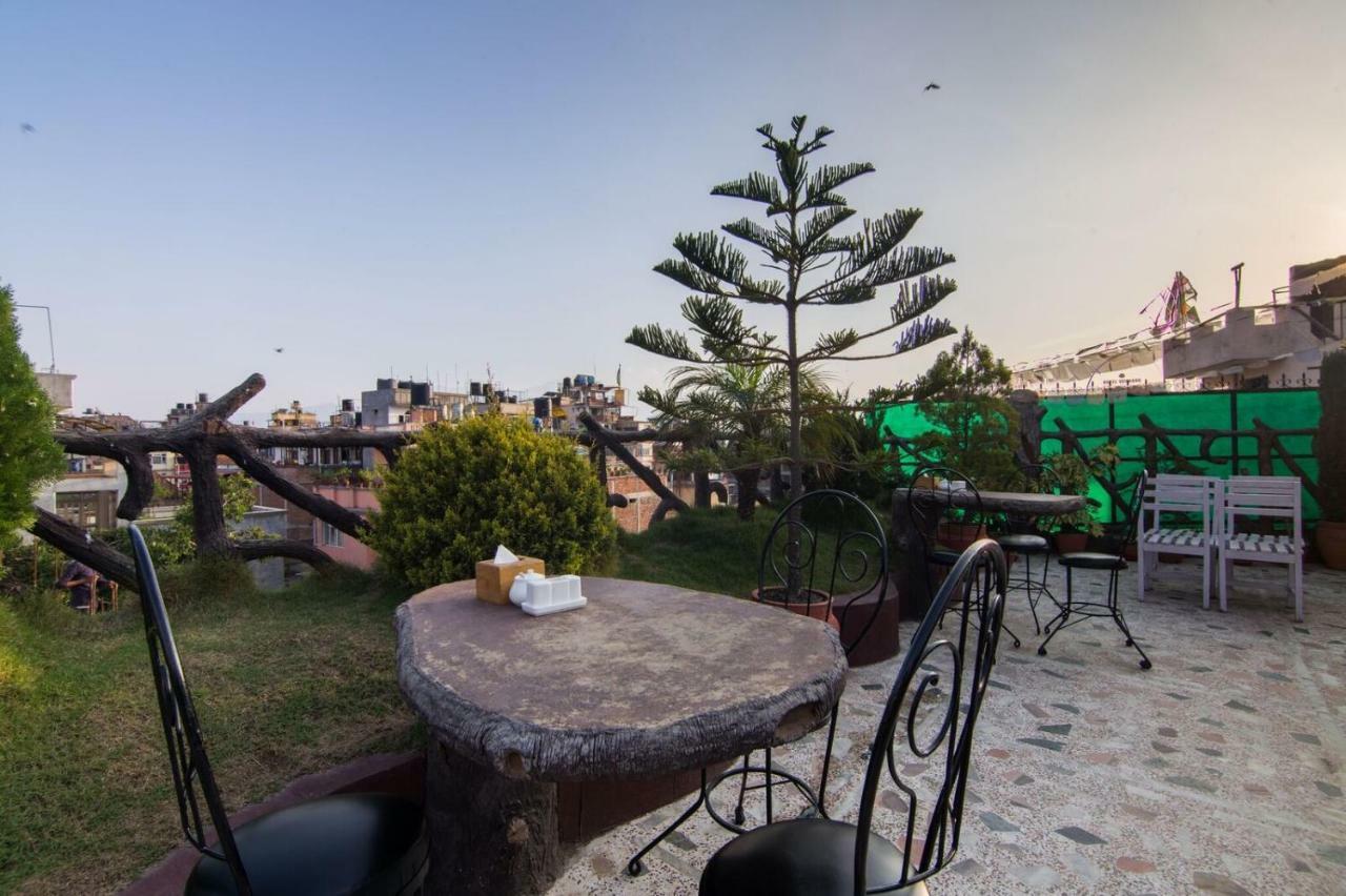 Hotel Family Home Kathmandu Exteriör bild