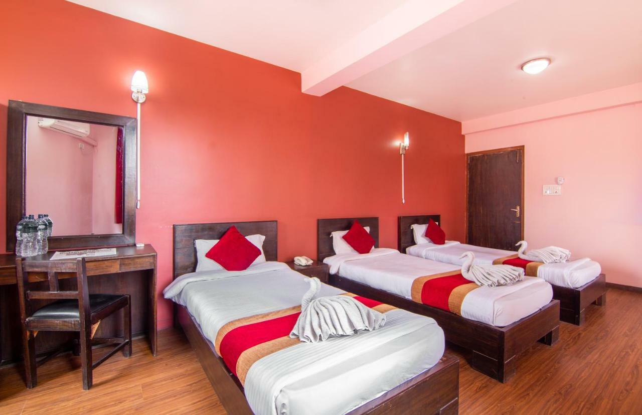 Hotel Family Home Kathmandu Exteriör bild